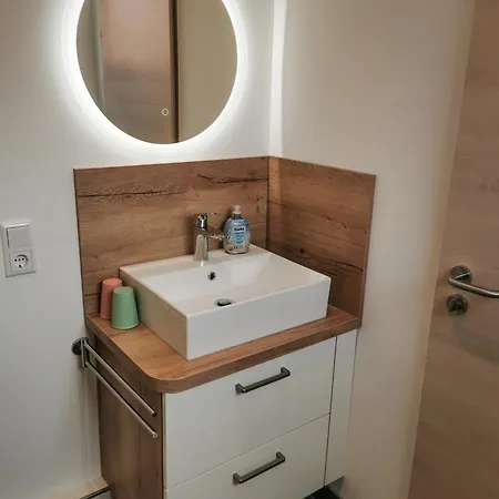 Asche Aparthotel *